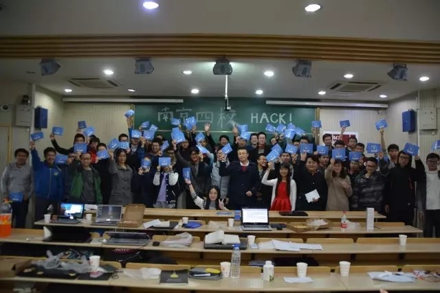 hackathon比赛前的合影